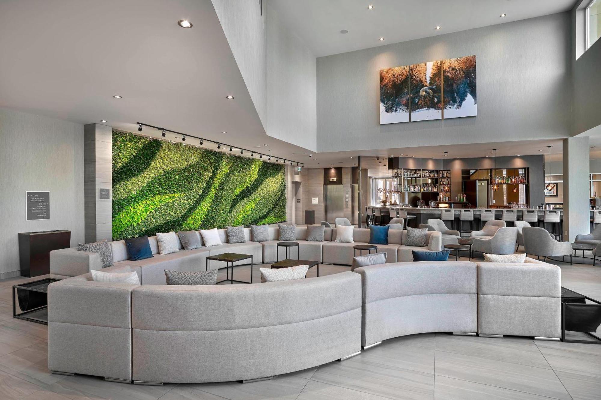 The Westin Calgary Airport Hotel Exterior photo